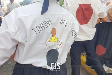 Unas 5.000 personas se remojan en la primera Traída del Agua tras la pandemia/Francisco Javier Santana y TA.